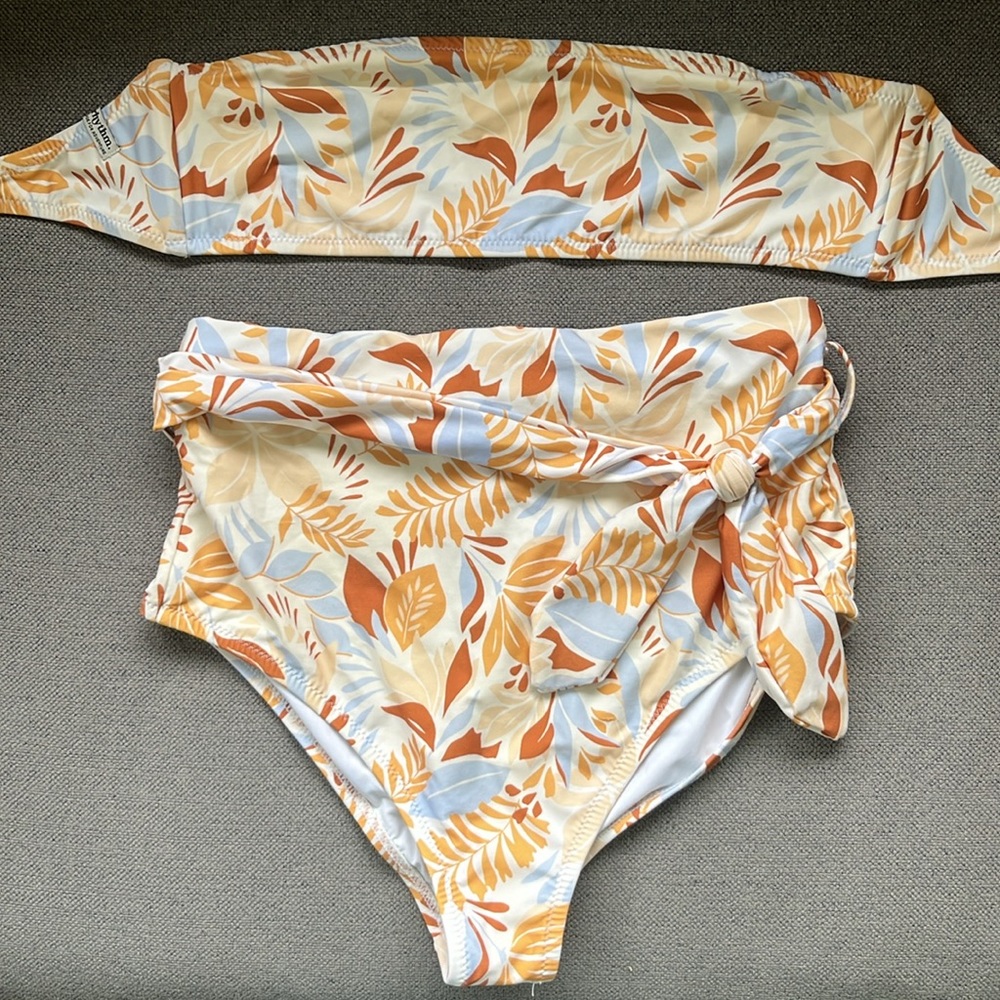 Rhythm Bikini Set - Picture 2 of 4